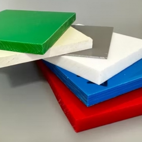 Gia công tấm nhựa HDPE thành vỏ bọc máy móc công nghiệp như thế nào?